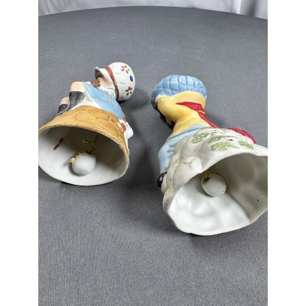 Vtg Jasco Merri Bells Pair Of 2‎ Mountain Boy & Girl With Kitten Delightful